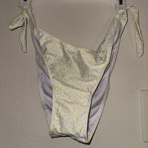 By Egreis yellow spotted off shoulder bikini top ruched bikini bottom L NWT - Picture 8 of 12